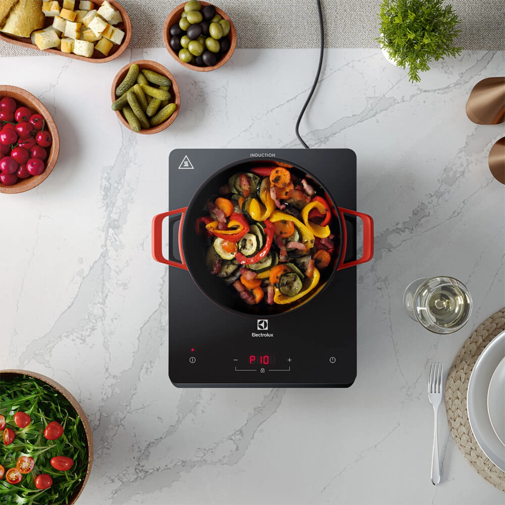 Cooktop 1 boca Electrolux de Indução Portátil  (IE3TP) 220V