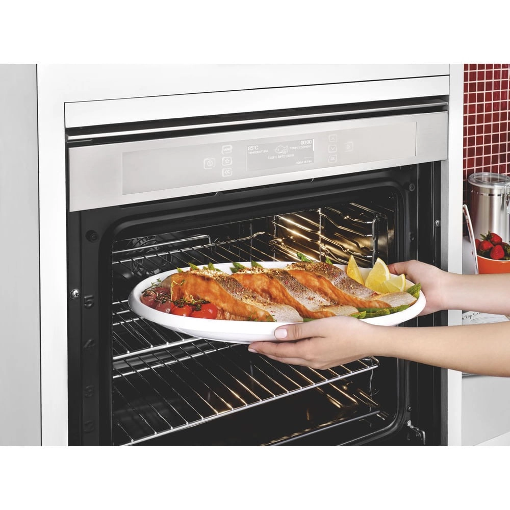 Forno de embutir elétrico Brastemp 67 litros cor inox com Função Ar Forçado e Painel Touch   - BO260AR 220V