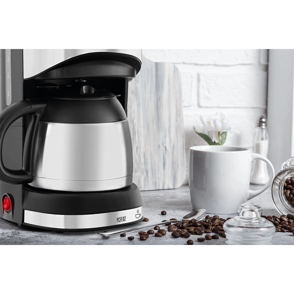 Cafeteira Philco 30 Cafezinhos 1L 700W PCFE02 220V