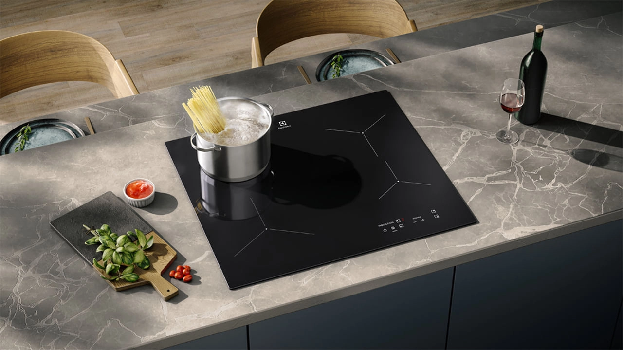 Cooktop de Indução Electrolux 4 Zonas com Powerboost Preto (IE6LP) 220V