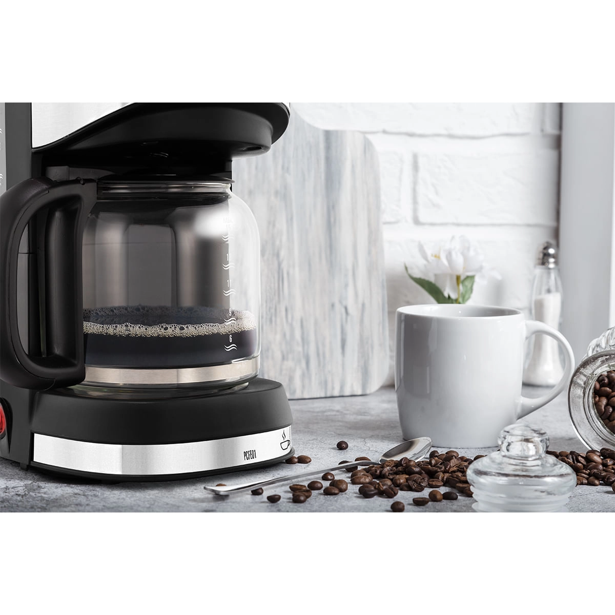 Cafeteira Philco 15 Cafezinhos 550W 600ml PCFE01 220V