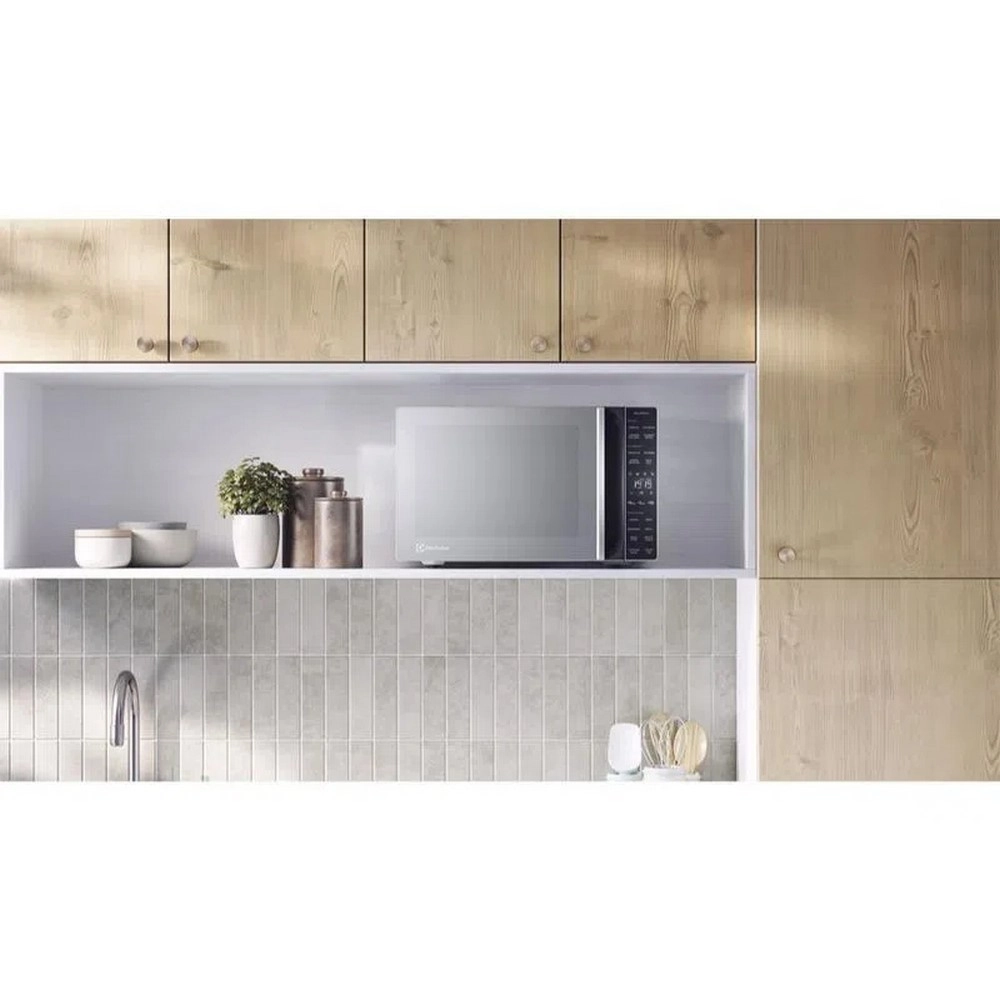 Micro-ondas Electrolux Efficient ME36S 36L Preto/Prata 220V